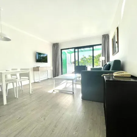 One Bedroom With Pool Views, Wifi In Puerto Del Carmen Apartament Puerto del Carmen (Lanzarote)